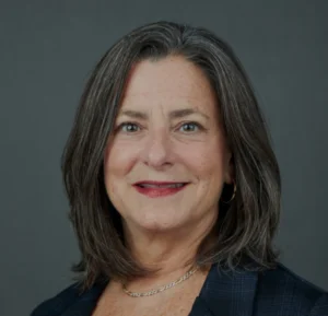 Nancy Edwards headshot